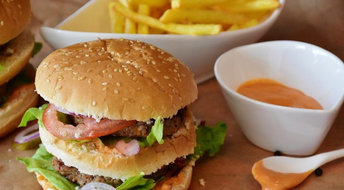 Nezdrava hrana povzroča depresijo