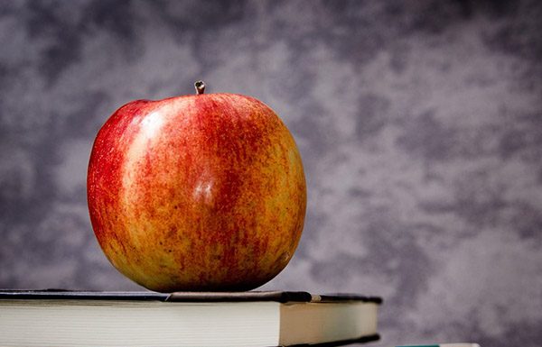 Jabolko na dan zares prežene zdravnika stran