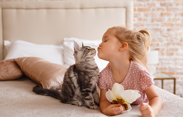 Hišni ljubljenčki lahko preprečijo alergije pri otrocih