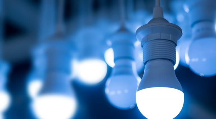 Modra svetloba LED-žarnic zavira nastajanje melatonina