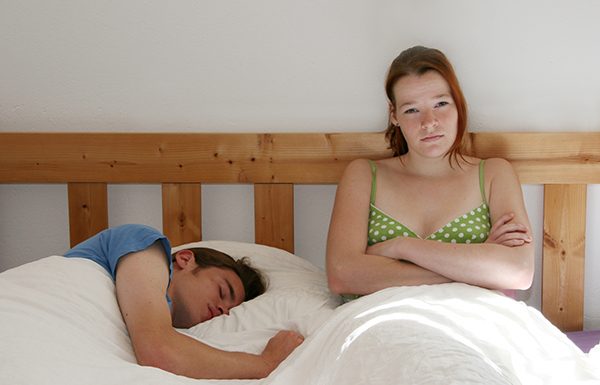 Jemanje kontracepcijskih tablet ženskam poslabšuje spolnost