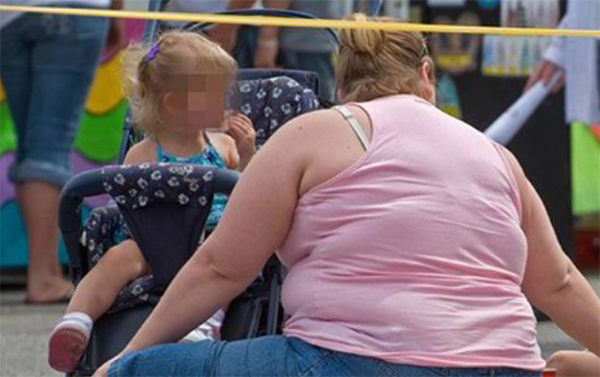 Otroci debelih mater v večji nevarnosti za nastanek astme