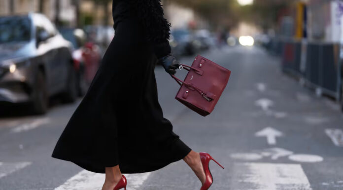 Nosite visoke pete? Moški vam bodo prej priskočili na pomoč!