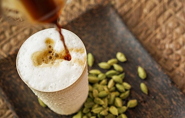 Si upate svoji skodelici kave dodati to začimbo? Kava - Kardamom