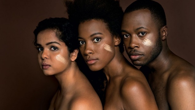 Kakšne barve je kožna barva (Nude color)? Kožna barva