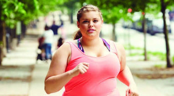 6 razlogov, zakaj bi tudi močnejša dekleta lahko začela teči