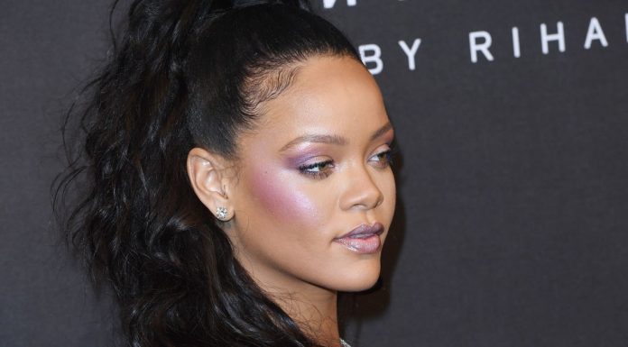 Osvetljevalec v barvi sivke? Zakaj pa ne!