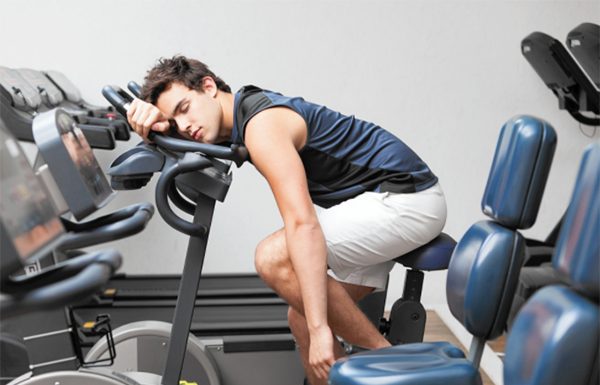 Ko zmanjkuje časa: kaj je bolje, spanec ali vadba?