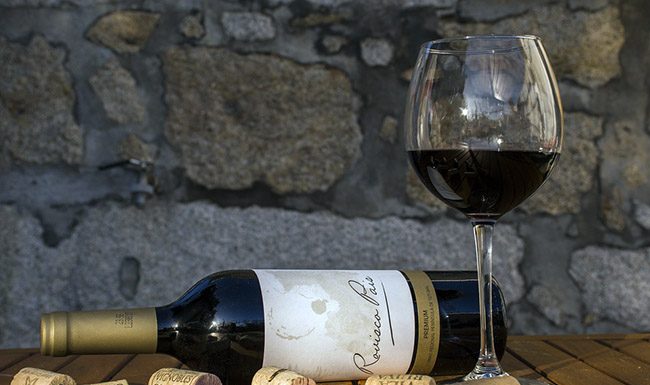 Zakaj vina nikoli ne bi smeli shranjevati pokonci