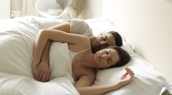 Ta trik v spalnici morda reši vaše razmerje