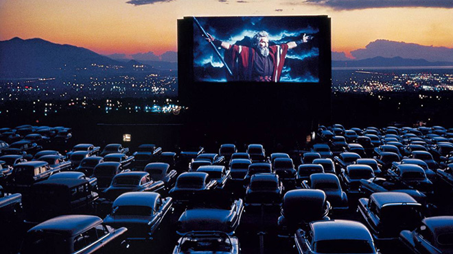 Drive-in kino Bežigrad bo 19. maja otvorila legendarna filmska klasika briljantina!