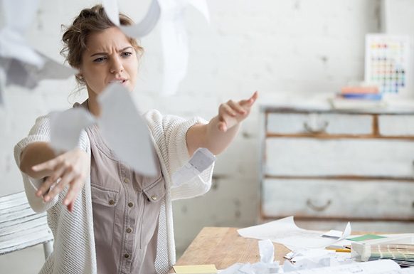 Ali ženske na delovnih mestih bolj izgorevajo, ker imajo manj avtoritete?