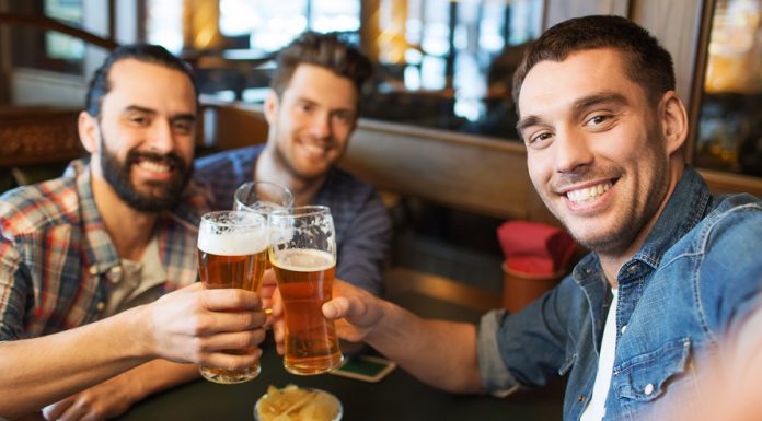 To se zgodi z vašim telesom, če pijete alkohol po rekreaciji