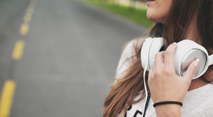 Presenetljiv razlog, zakaj ljudje obožujemo glasbo