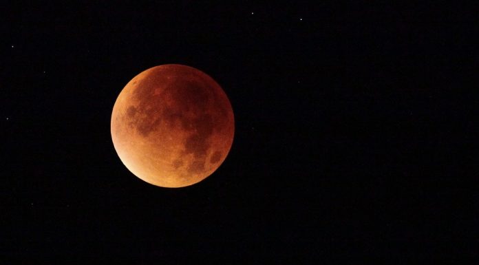 Pripravite se, prihaja najdaljši lunin mrk 21. stoletja