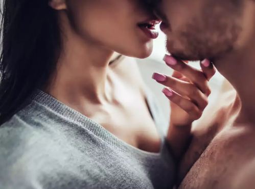 11 znakov, ki dokazujejo, da ste demiseksualni