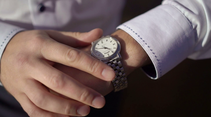 Nenavaden razlog, zakaj moški nosijo nedelujoče ure
