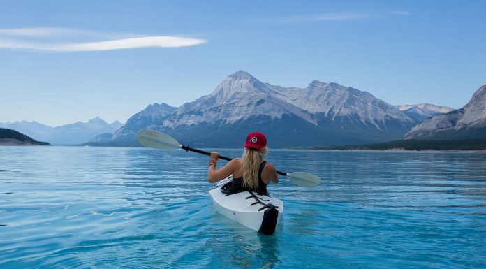 Denar raje namenite novim dogodivščinam, namesto stvarem
