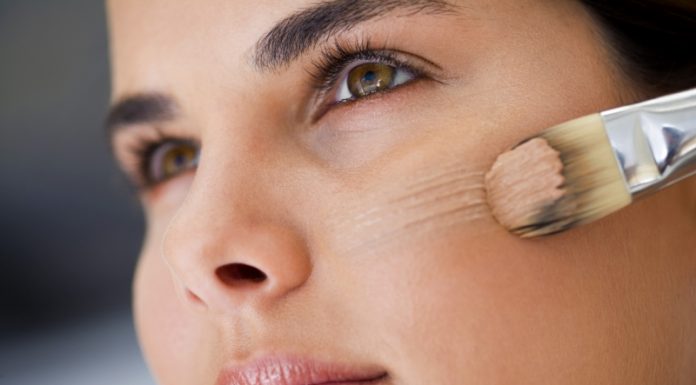 Kaj storiti s pretemnim odtenkom pudra?