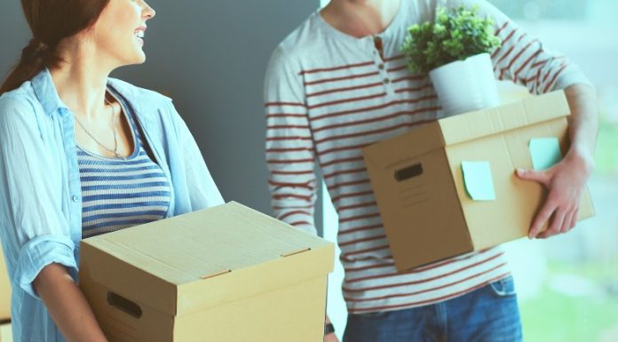 Dejstva, ki jih morate vedeti, če se s partnerjem odločata za življenje v dvoje