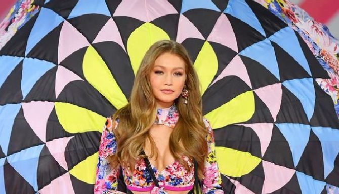 Dih jemajoči trenutki na modni reviji Victoria’s Secret