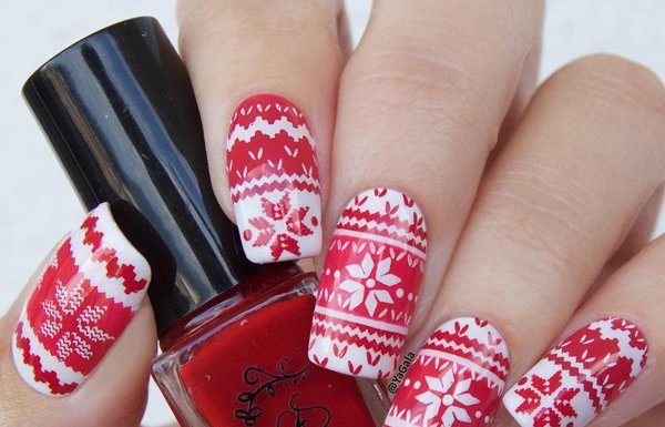 Ideje za decembrsko poslikavo nohtov