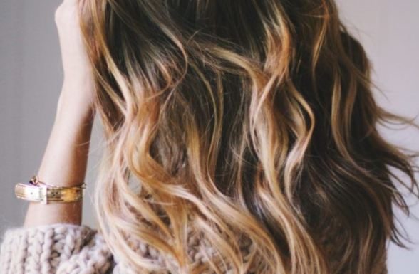 Ideje za pričesko: lasje srednje dolžine