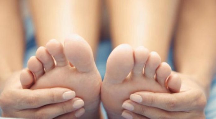 Masirajte te čudežne točke na stopalih