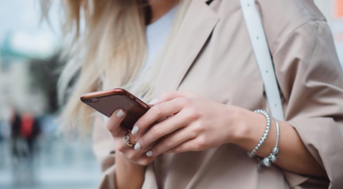 Skupinski spletni klepeti: 8 pravil lepega vedenja