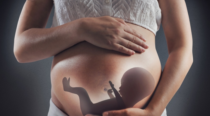 Nov trend poslikave nohtov, ki je posebej primeren za bodoče mamice