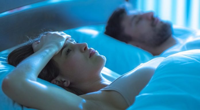 7 presenetljivih razlogov, zakaj se ponoči potimo