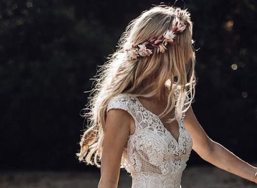 Poročna obleka: Romantični boemski slog