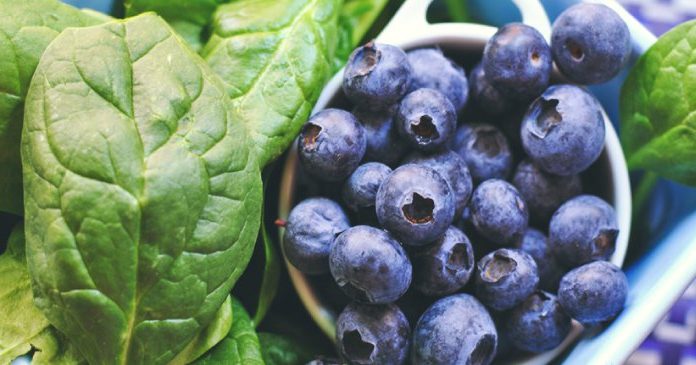 Kaj je kvercetin in zakaj bi vas moralo to zanimati