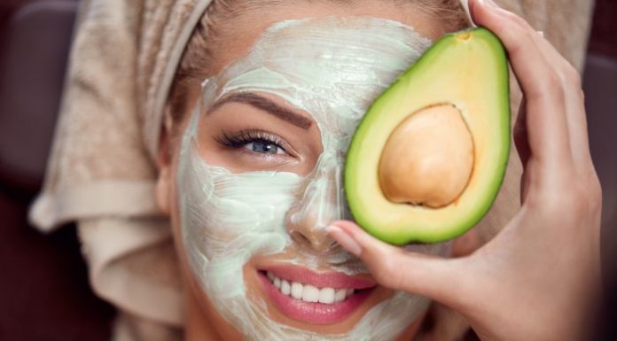 Maske za obraz iz avokada (5 idej)