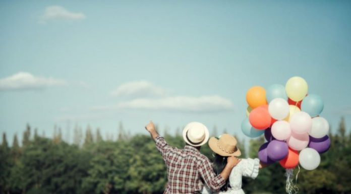 Kako pogosto ljudje lažejo na portalih za zmenke?