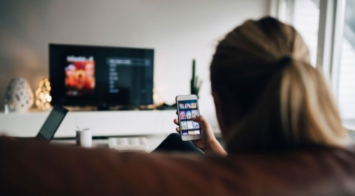 14 seksi filmov za petkov večer