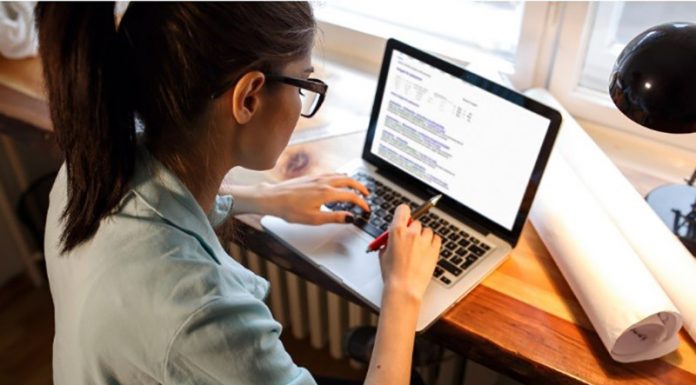 5 razlogov, zakaj se odločiti za spletni tečaj