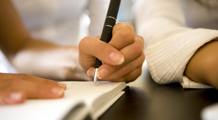 Levičarji imajo kar nekaj prednosti pred desničarji, kažejo posnetki možganov