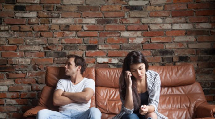 5 znakov, ki kažejo, da vas le izkorišča