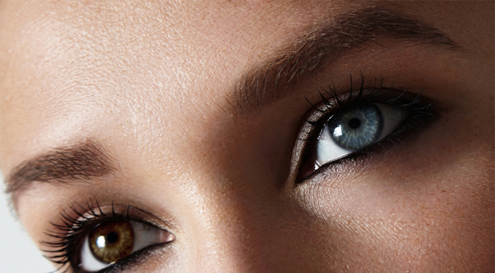 Barva vaših oči vpliva na to, ali boste imeli zimsko depresijo