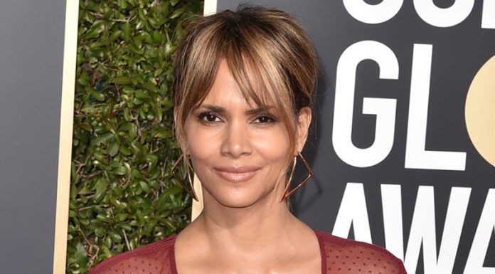 Halle Berry je objavila fotografijo svojega trebuha in šokirala oboževalce