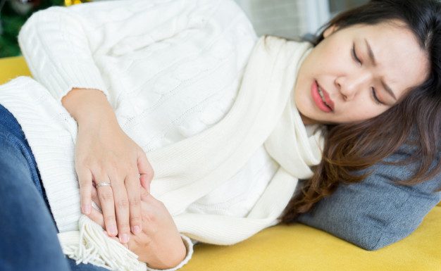 Rak jajčnikov: manj znani simptomi bolezni s slabo prognozo