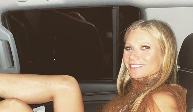 Igralka prodaja svečo, ki ima vonj kot ‘njena vagina’