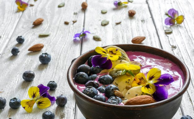 To so cvetlice, ki jih lahko uživate in z njimi popestrite jedi