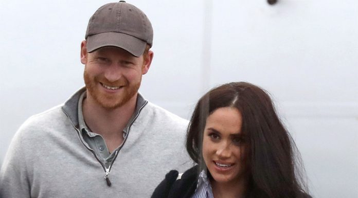 Princ Harry in Meghan Markle videna srečna in nasmejana v Kanadi