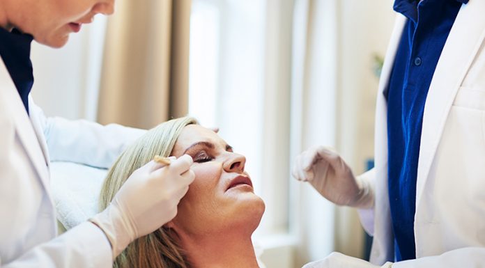 Sedaj je pravi čas, da poskrbite za posledice sončnih grehov, ki lahko vodijo v kožnega raka