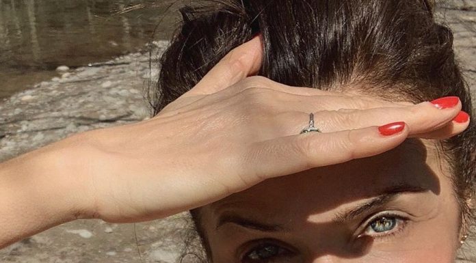 V taki idili slavna supermanekenka preživlja izolacijo