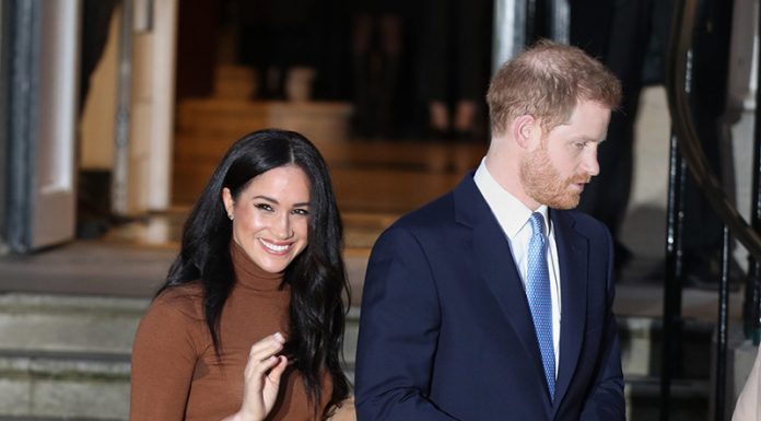 Meghan Markle očarala v modni znamki, ki je na voljo tudi pri nas