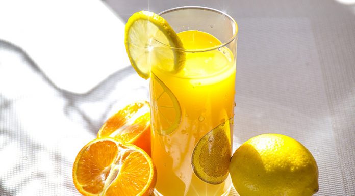 Vitamin C najboljše zdravilo za COVID-19; z njim zdravijo celo v newyorških bolnišnicah