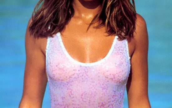 Nostalgična supermanekenka objavila staro fotografijo v bikiniju